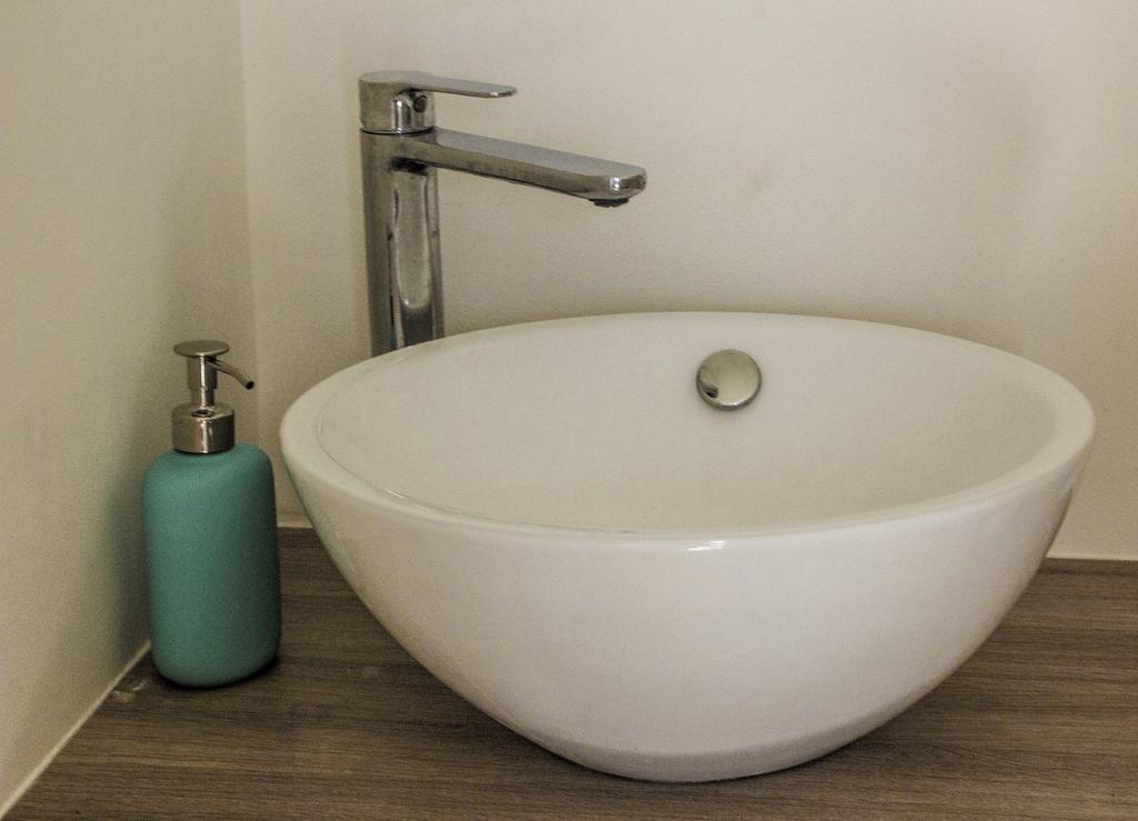Chambre D'Hotes Avec Cuisine Commune - 5 Mns De Narbonne Cuxac-dʼAude Екстериор снимка